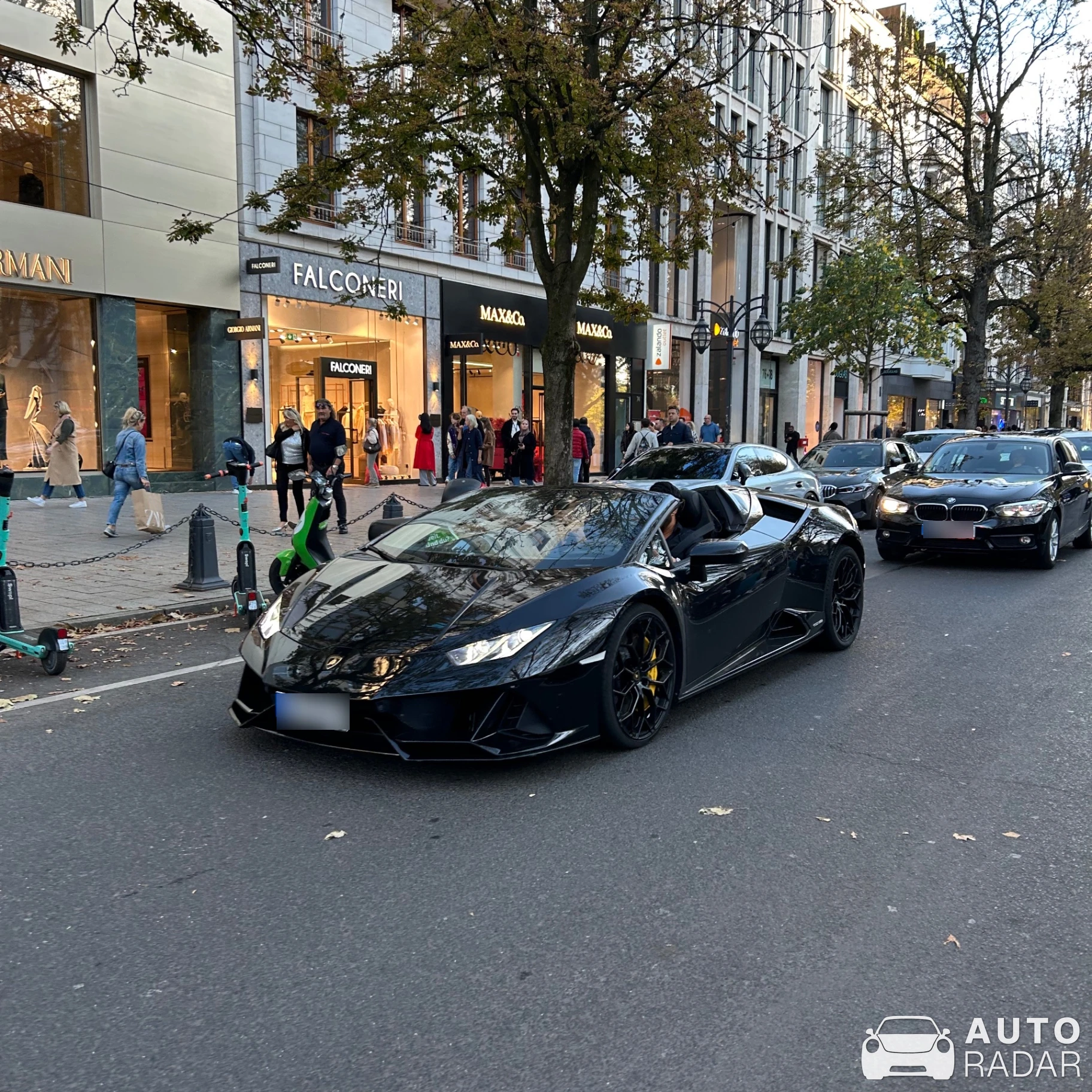 Lamborghini Huracán LP640-4 EVO Spyder spotted in Düsseldorf, Deutschland