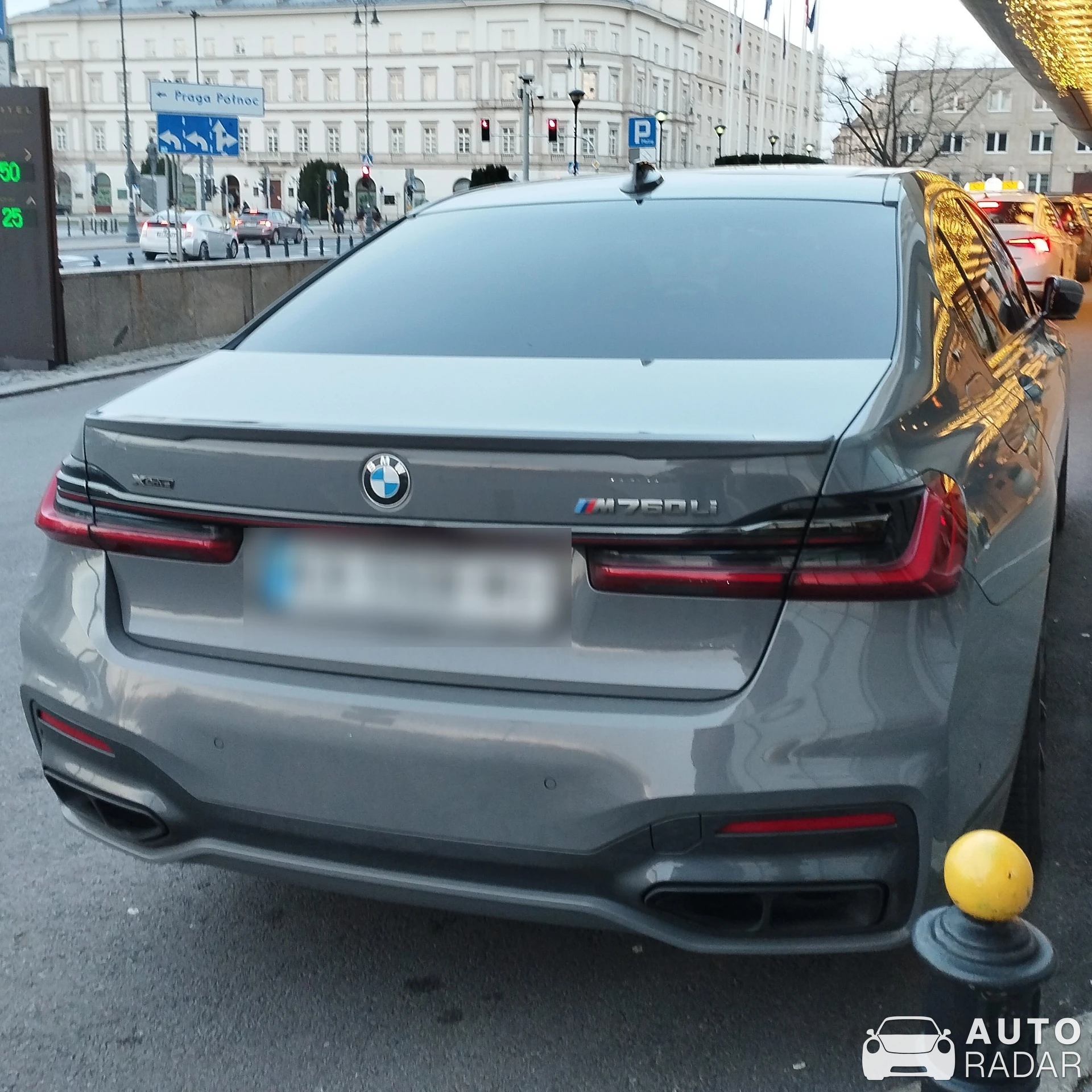 BMW M760Li xDrive 2019 spotted in Warszawa