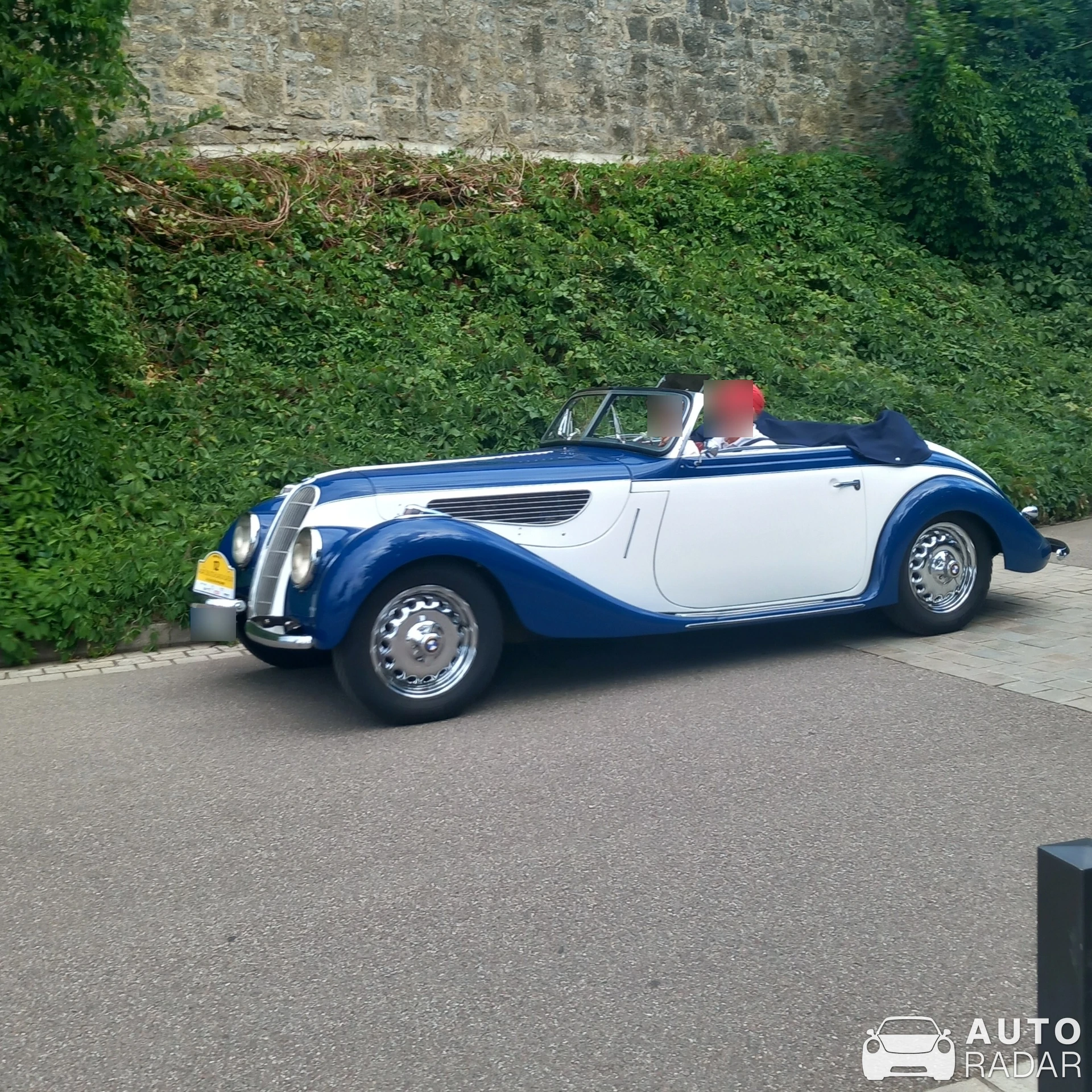 BMW 327 spotted in Karlsruhe