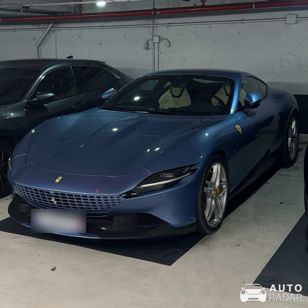 Ferrari Roma spotted in Barcelona, España