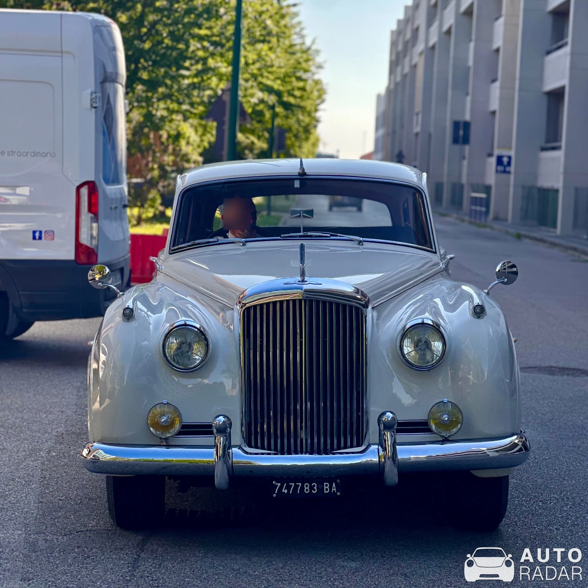 Bentley S1 spotted in Venezia