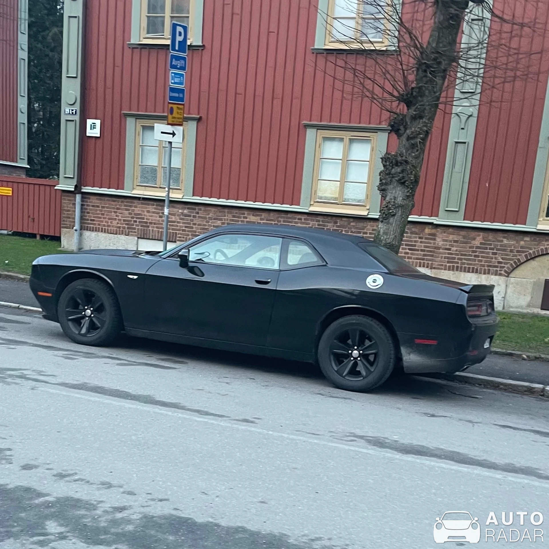 Dodge Challenger spotted in Kungsladugård, Sverige