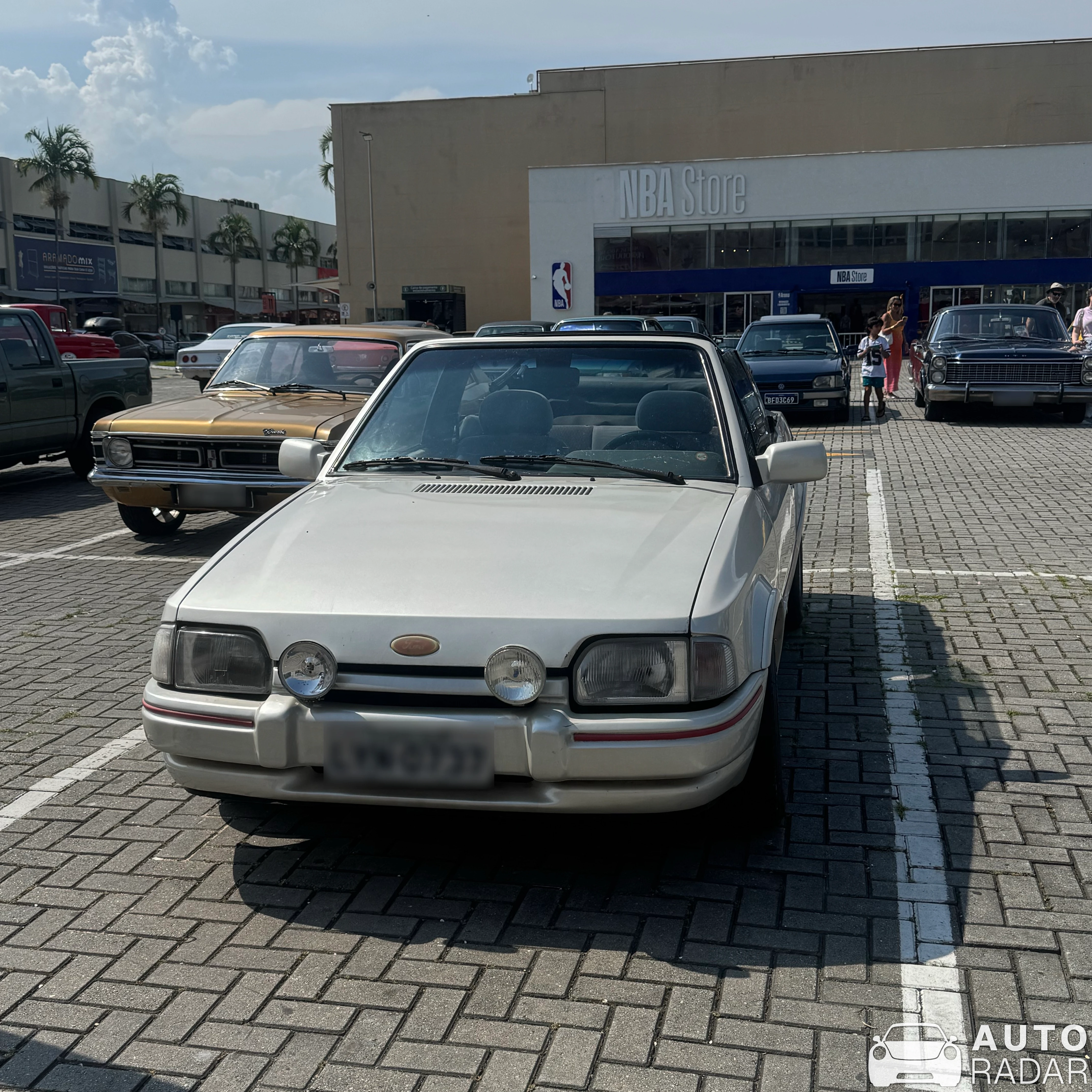 Ford Escort XR3 Convertible spotted