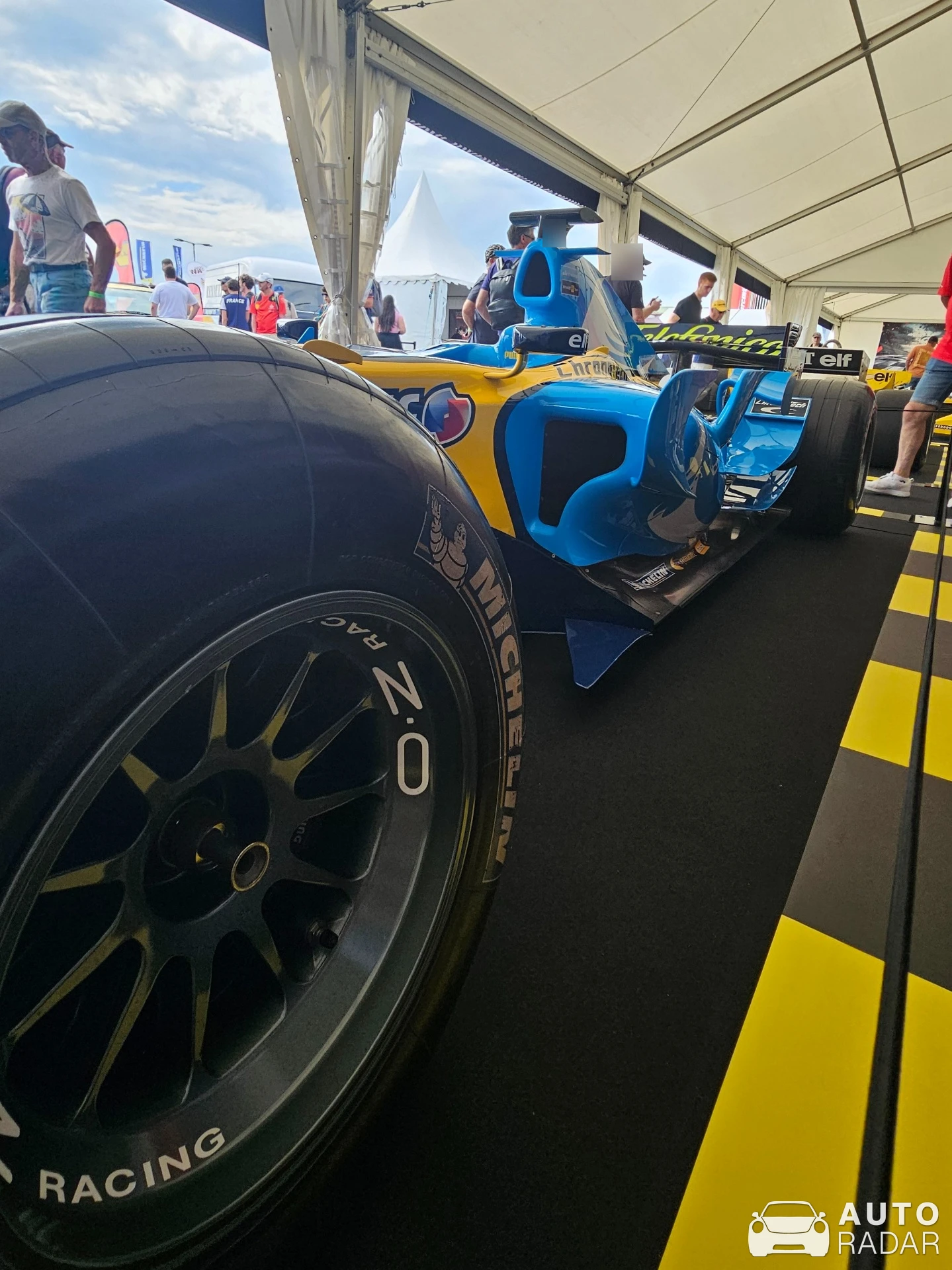 Renault F1 R25 spotted in Le Vigeant