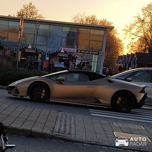 Lamborghini Huracán LP640-4 EVO Spyder spotted in Karviná, Czechia
