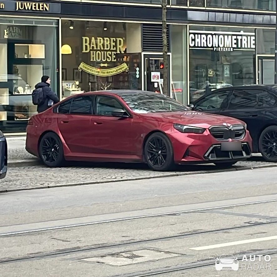 BMW M5 G90 spotted in München, Deutschland