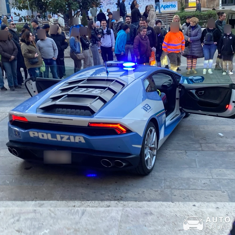 Lamborghini Huracán LP610-4 Polizia spotted in La Spezia