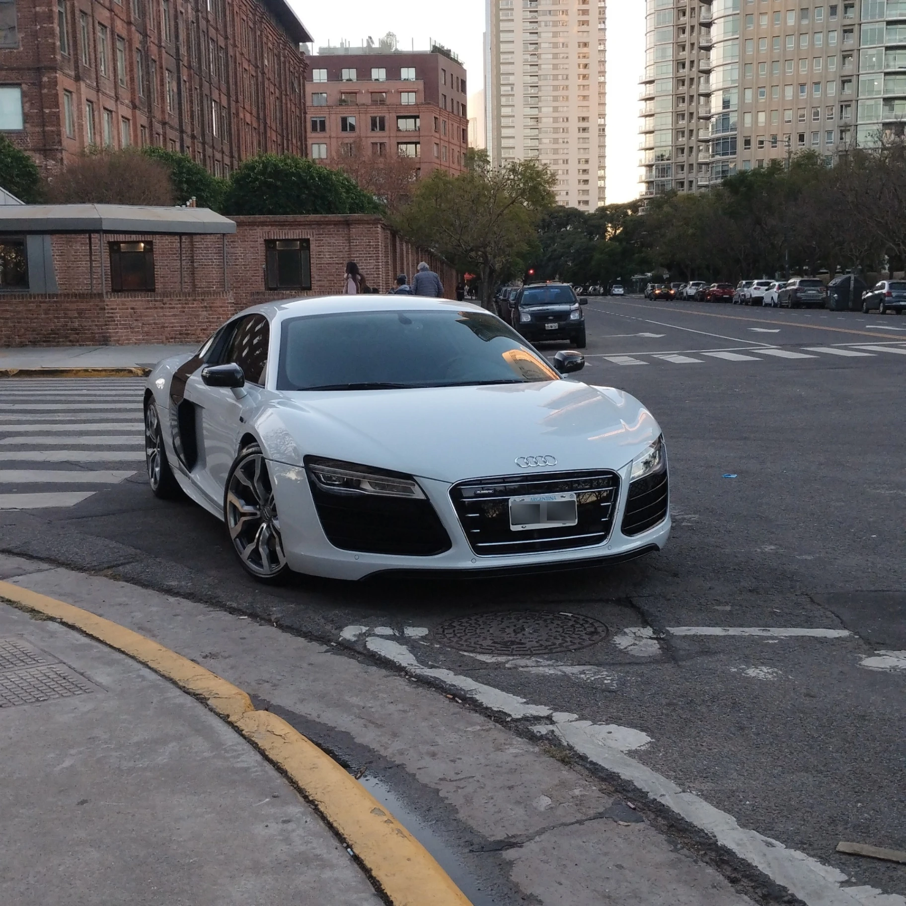 Audi R8 V10 2013 spotted in Buenos Aires