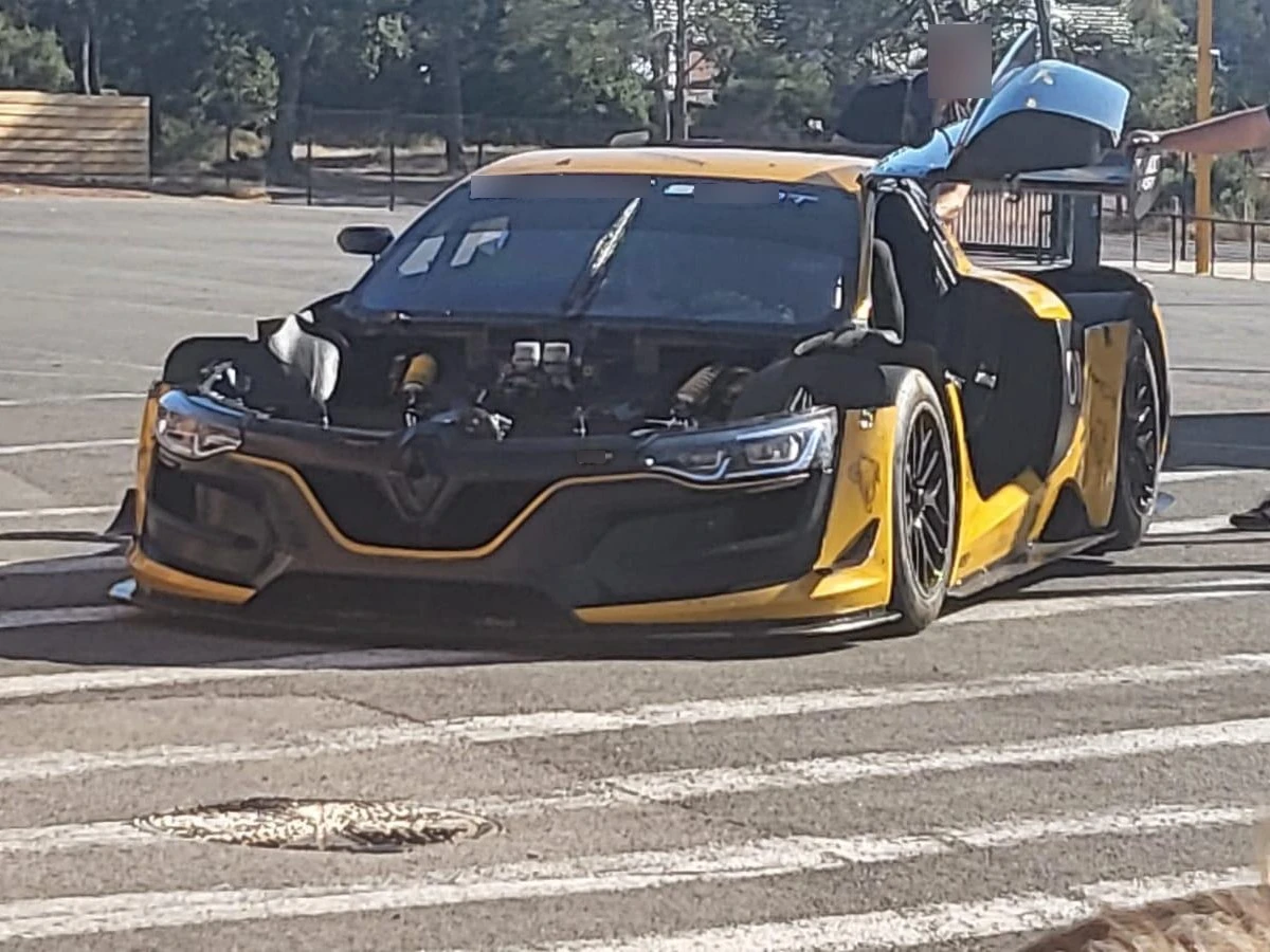Renault R.S. 01 spotted