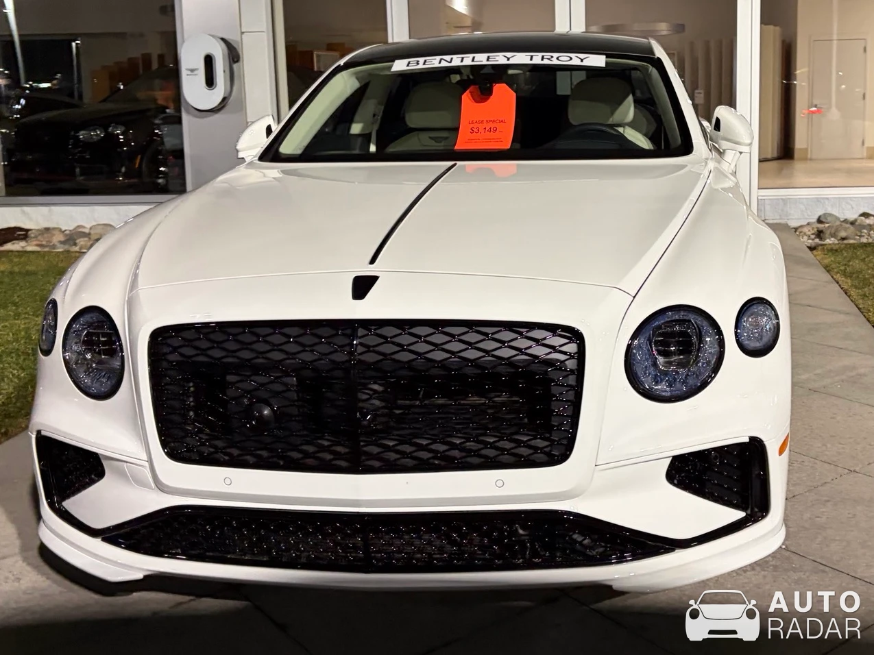 Bentley Flying Spur V8 S Black Edition spotted in Troy