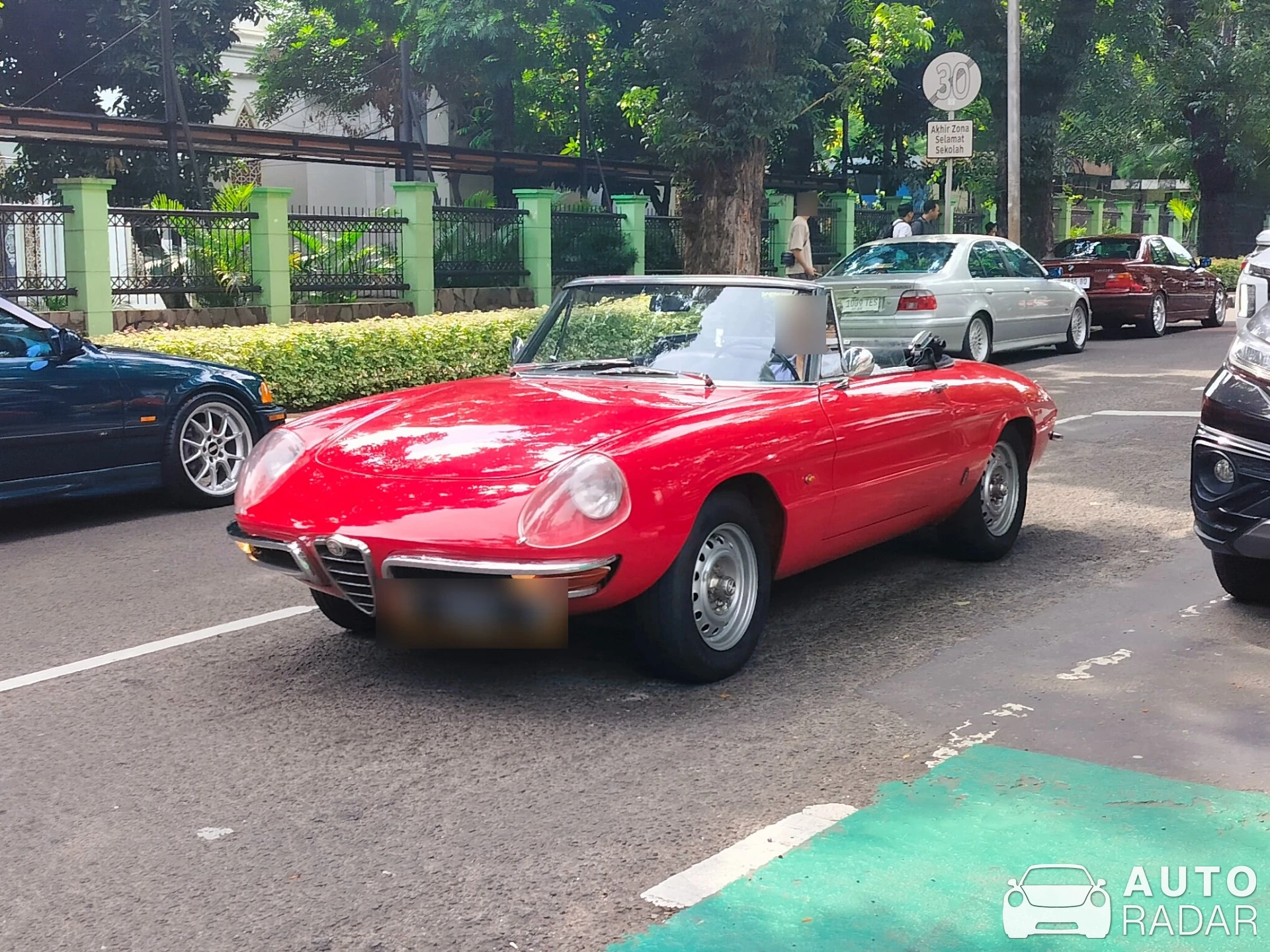 Alfa Romeo Spider 1600 Duetto spotted in Kota Jakarta Selatan, Indonesia