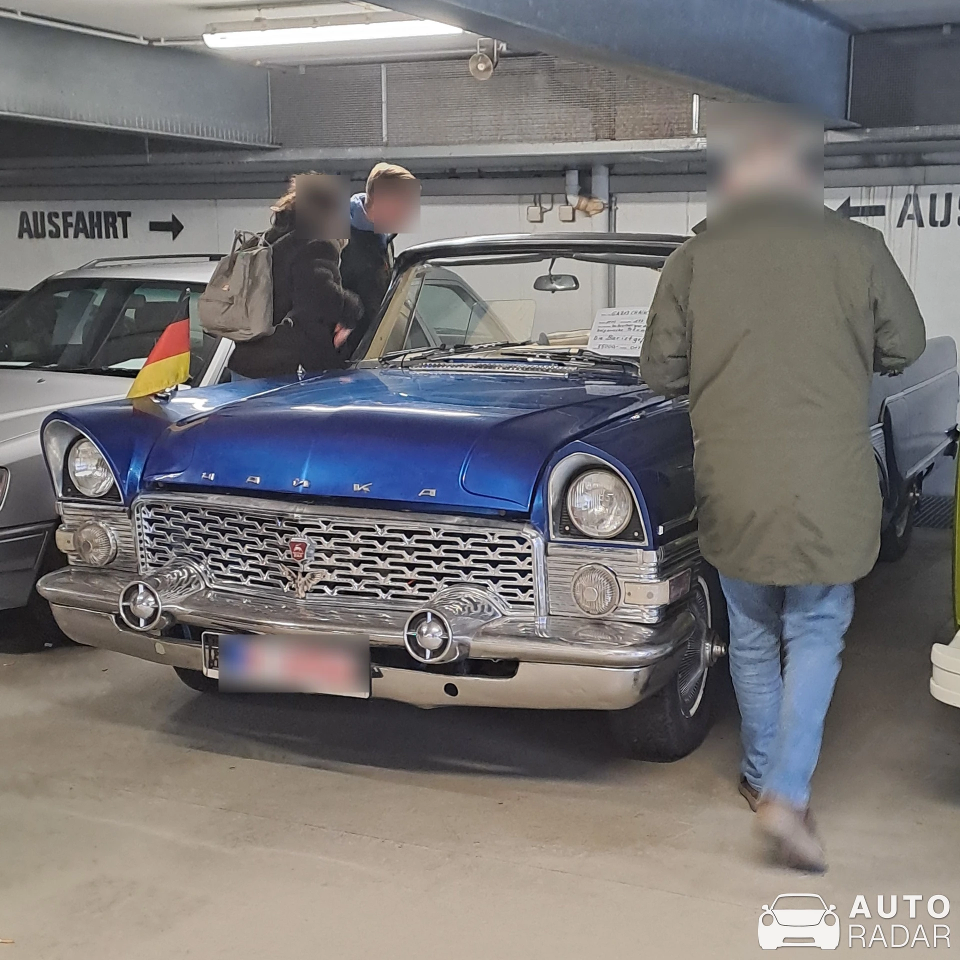 GAZ 13 Chaika spotted in Bremen