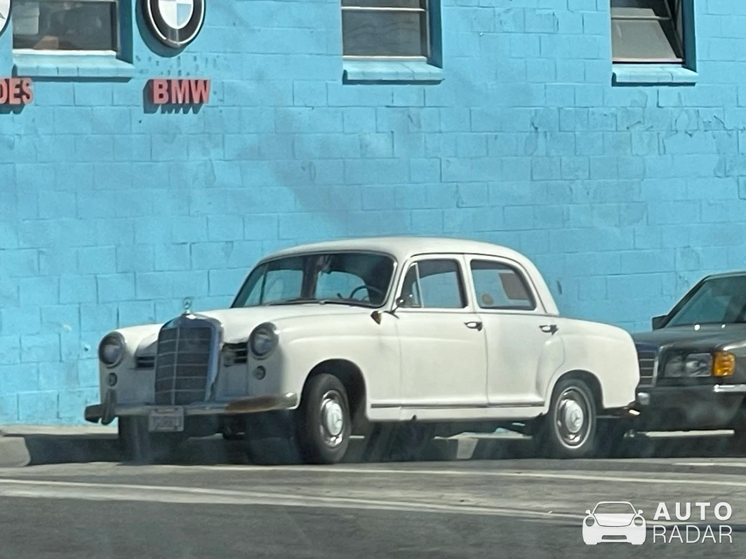 Mercedes-Benz W121 Ponton spotted in Redondo Beach