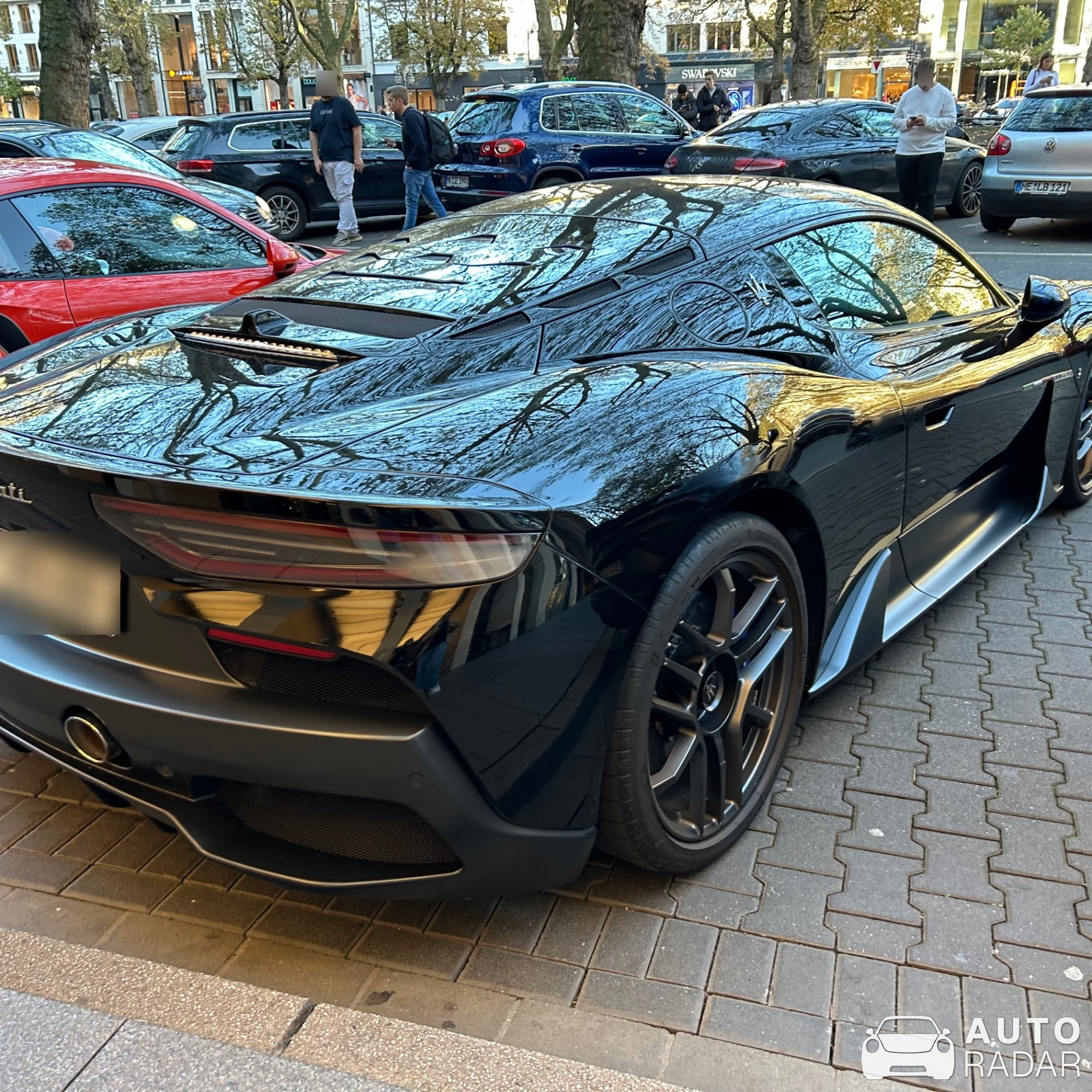 Maserati MC20 Notte Edition spotted in Düsseldorf