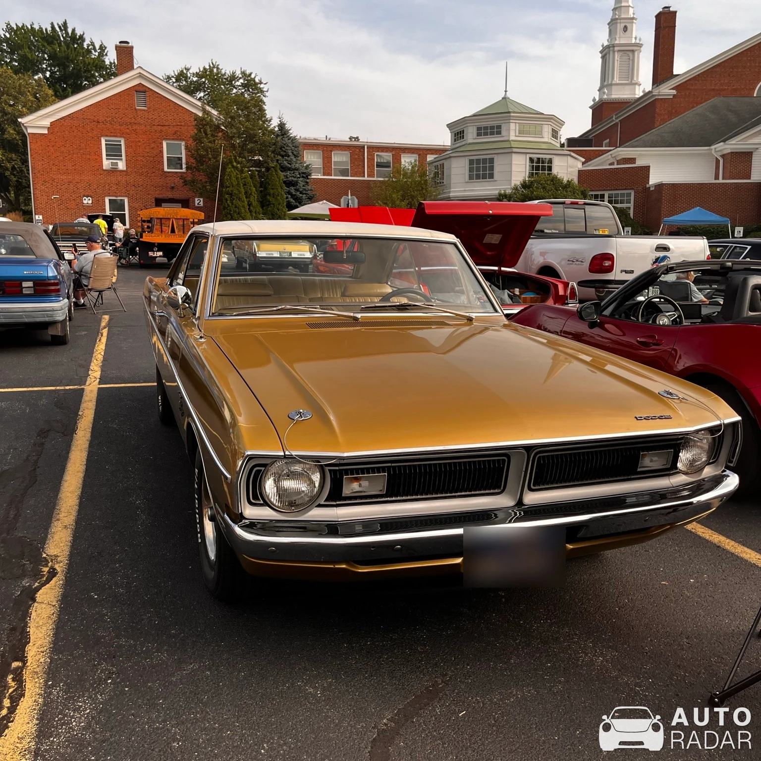 Dodge Dart Swinger spotted in Rocky River, United States