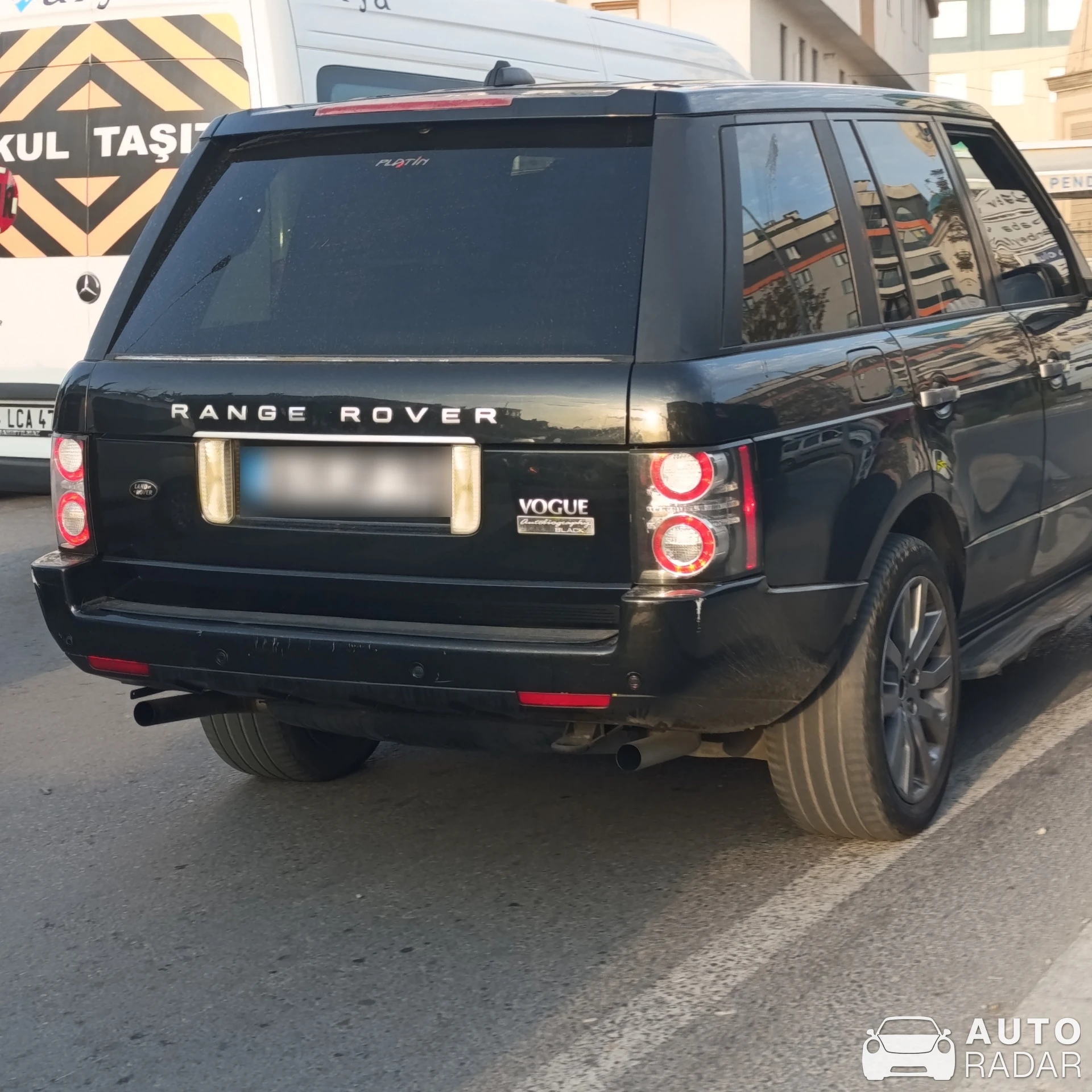 Land Rover Range Rover Vogue spotted in Pendik
