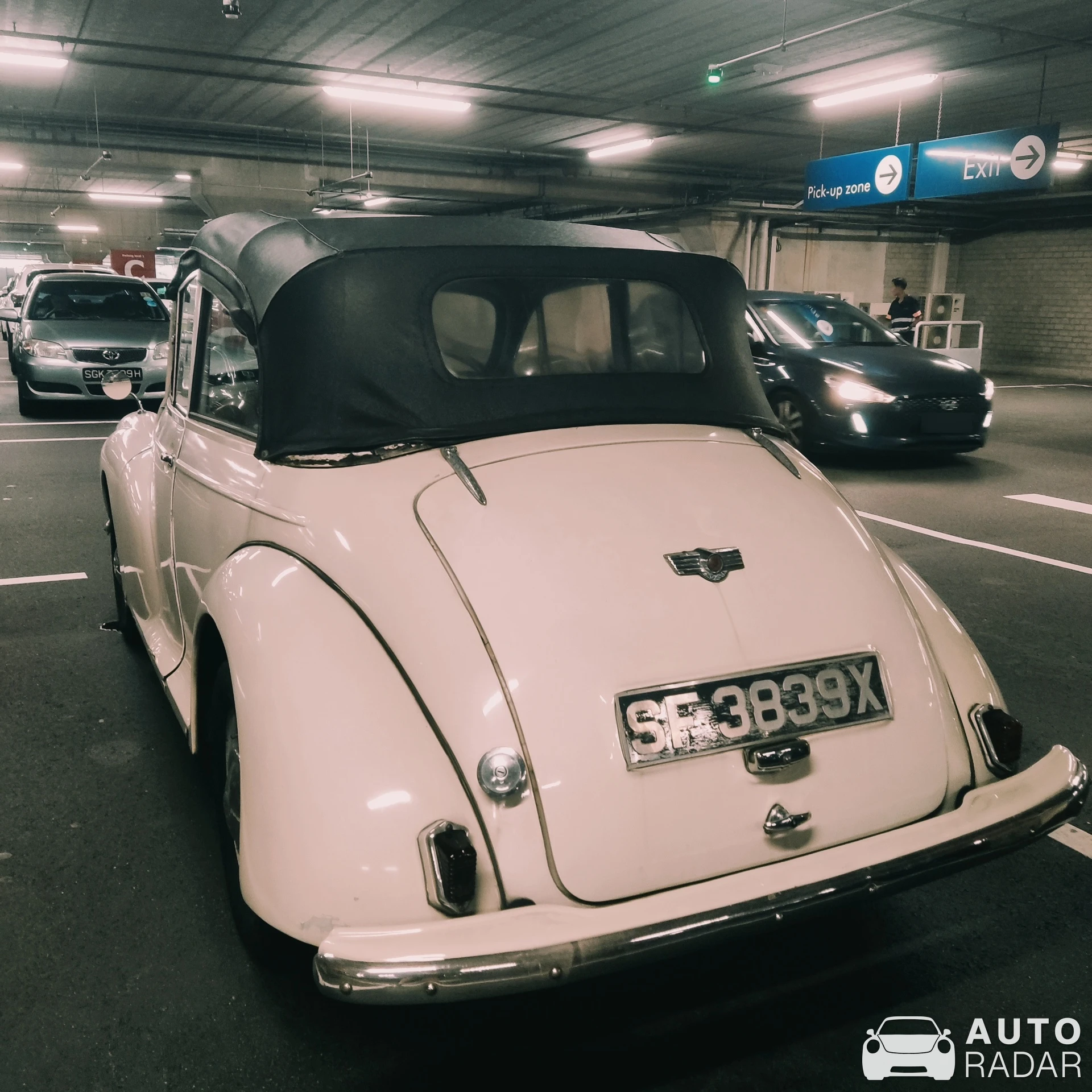 Morris Minor Convertible spotted in Singapore