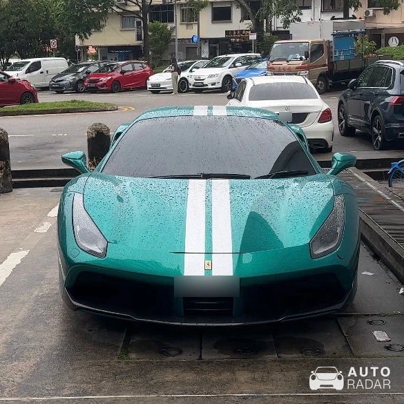 Ferrari 488 GTB spotted in Singapore, Singapore
