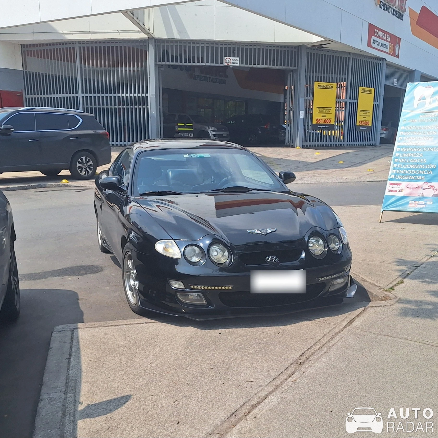 Hyundai Coupé 2000 spotted in Puente Alto, Chile