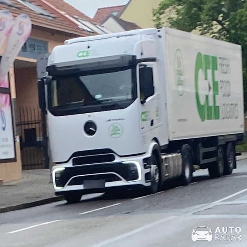 Mercedes-Benz Actros spotted