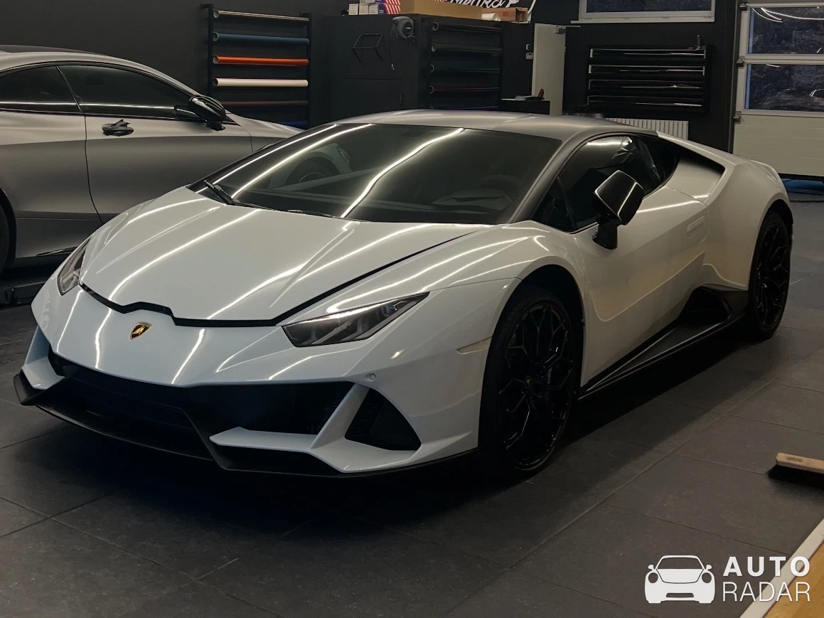 Lamborghini Huracán LP640-4 EVO spotted in Thal, Avstrija