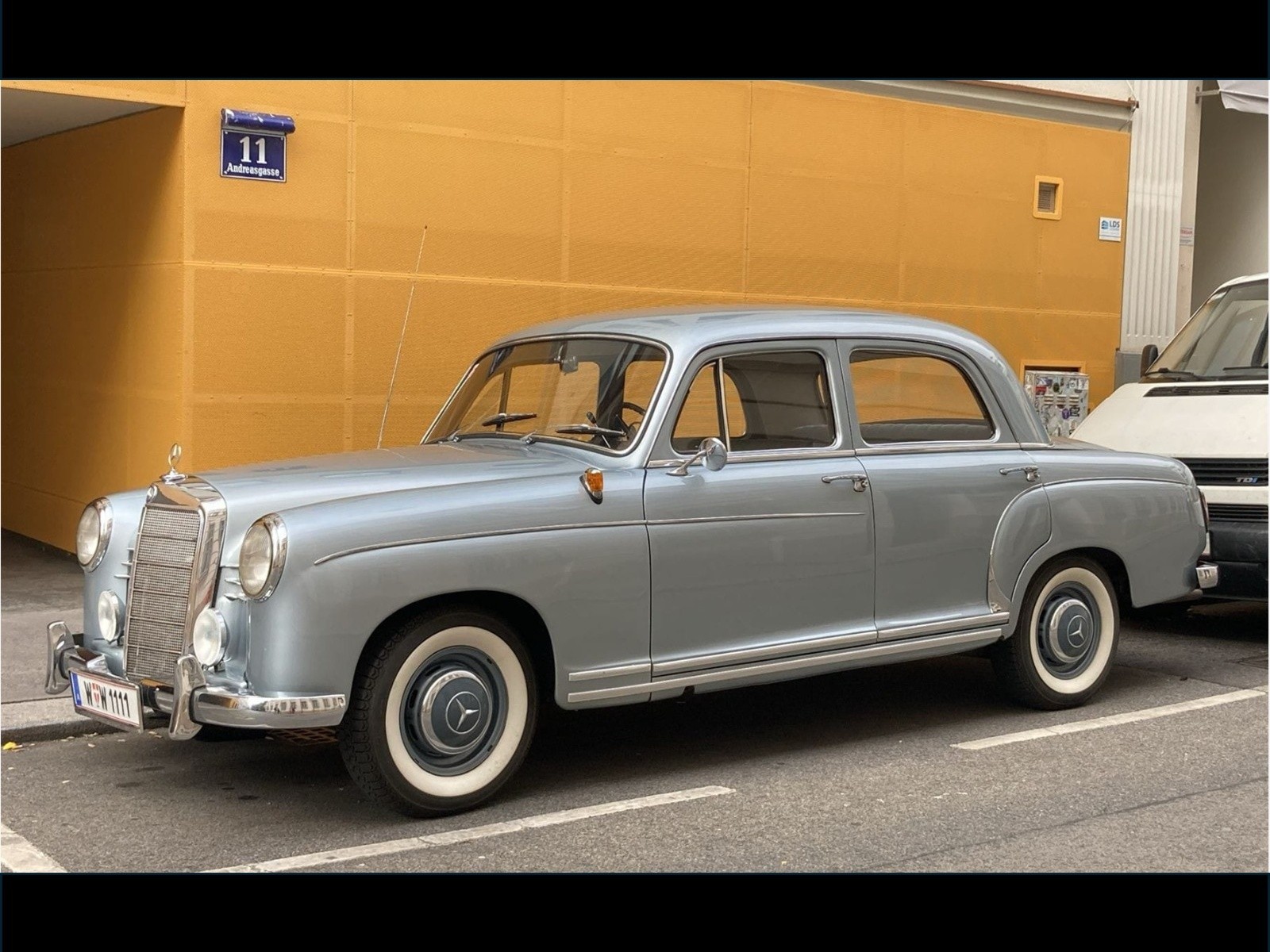 Mercedes 180 Ponton W120