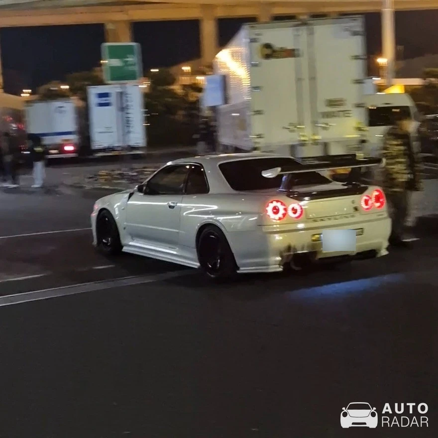 Nissan Skyline R34 GT-R spotted in Toda, Japan