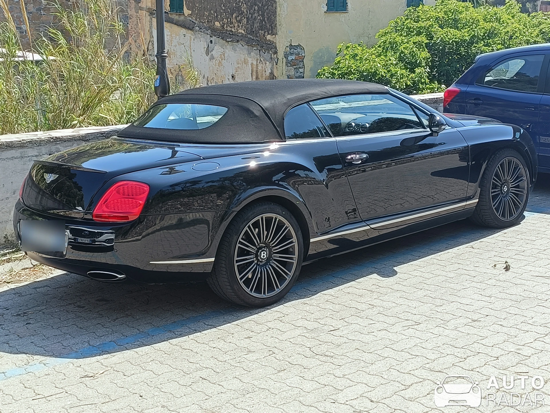 Bentley Continental GTC spotted in San Bartolomeo al Mare