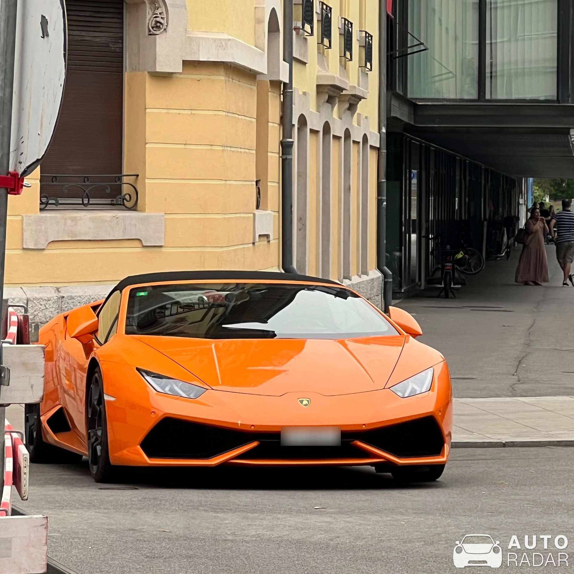 Lamborghini Huracán LP610-4 Spyder spotted in Genève, Switzerland