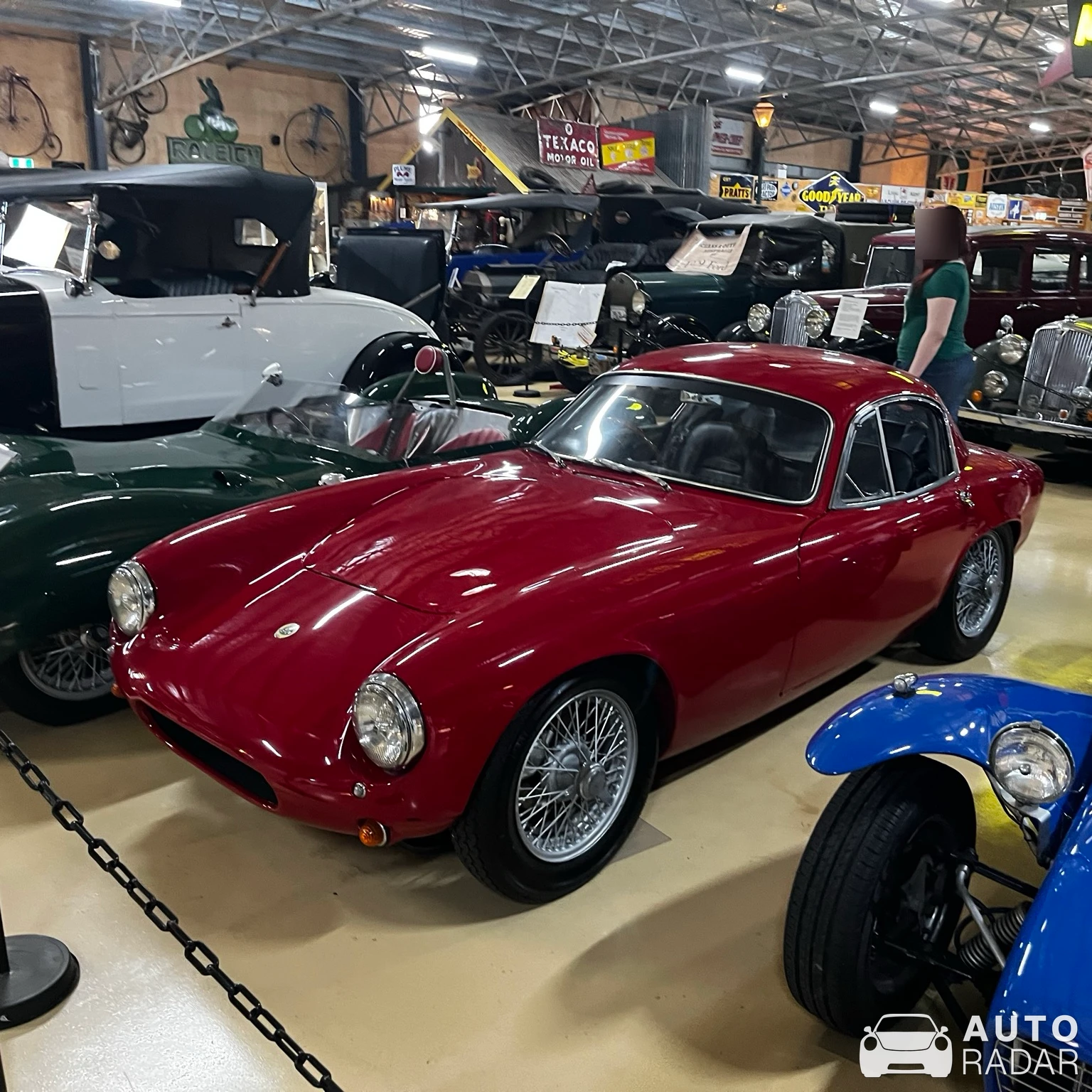 Lotus Elite spotted in Stream Hill