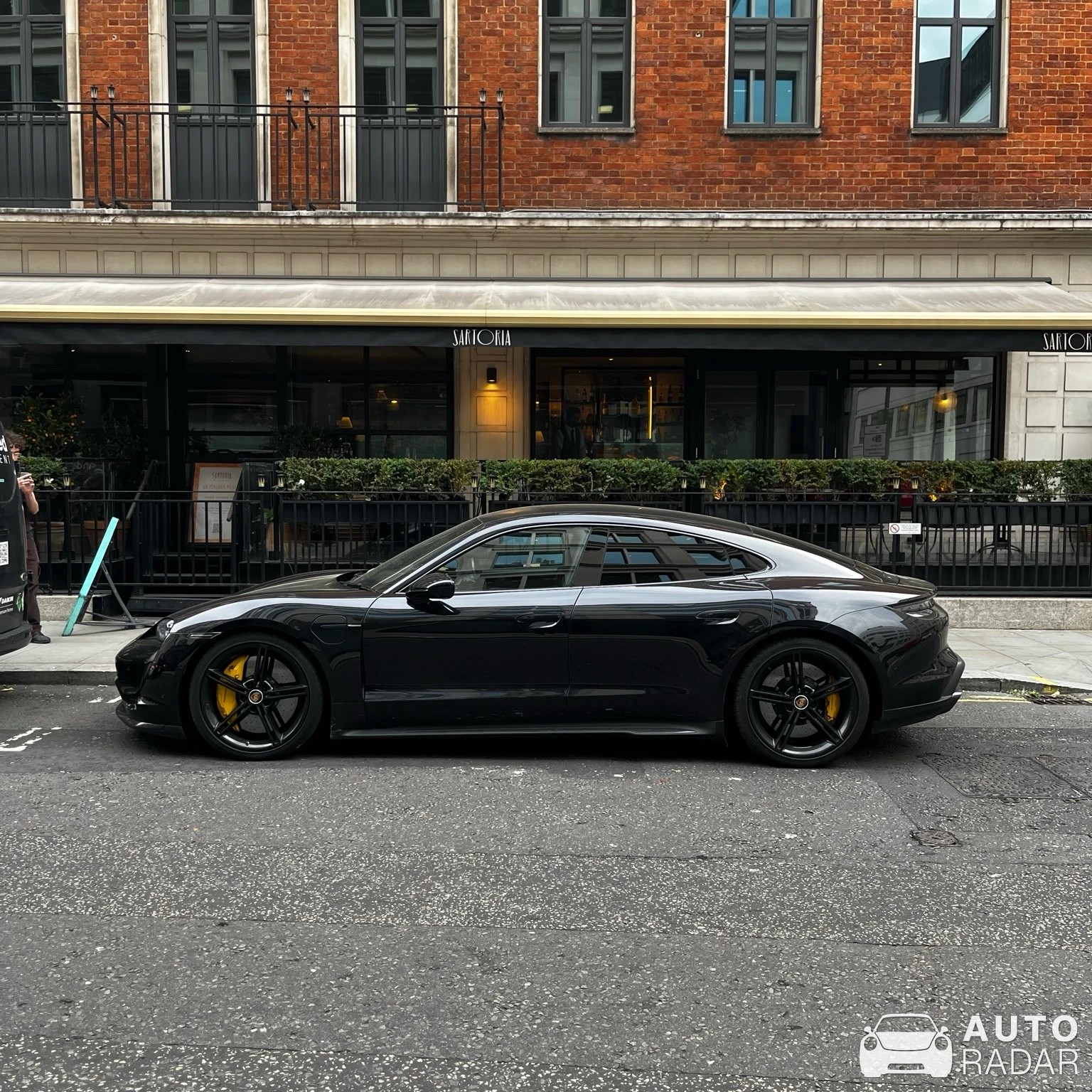 Porsche Taycan Turbo S spotted in Greater London, Royaume-Uni