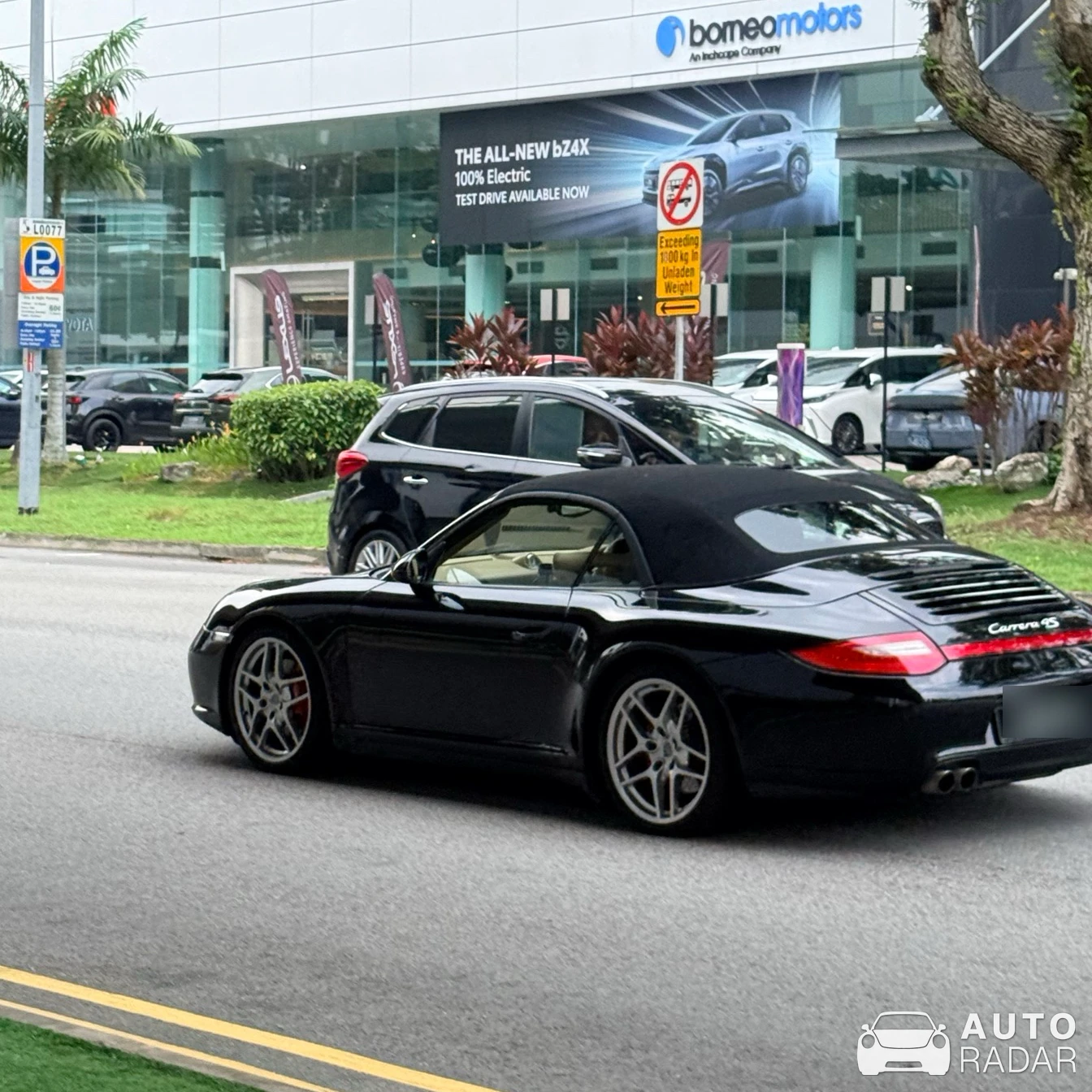 Porsche 997 Carrera 4S Cabriolet spotted in Singapore