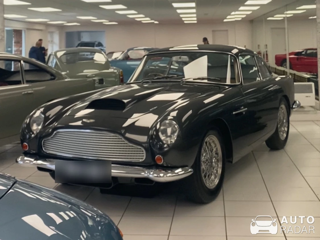 Aston Martin DB4 GT spotted