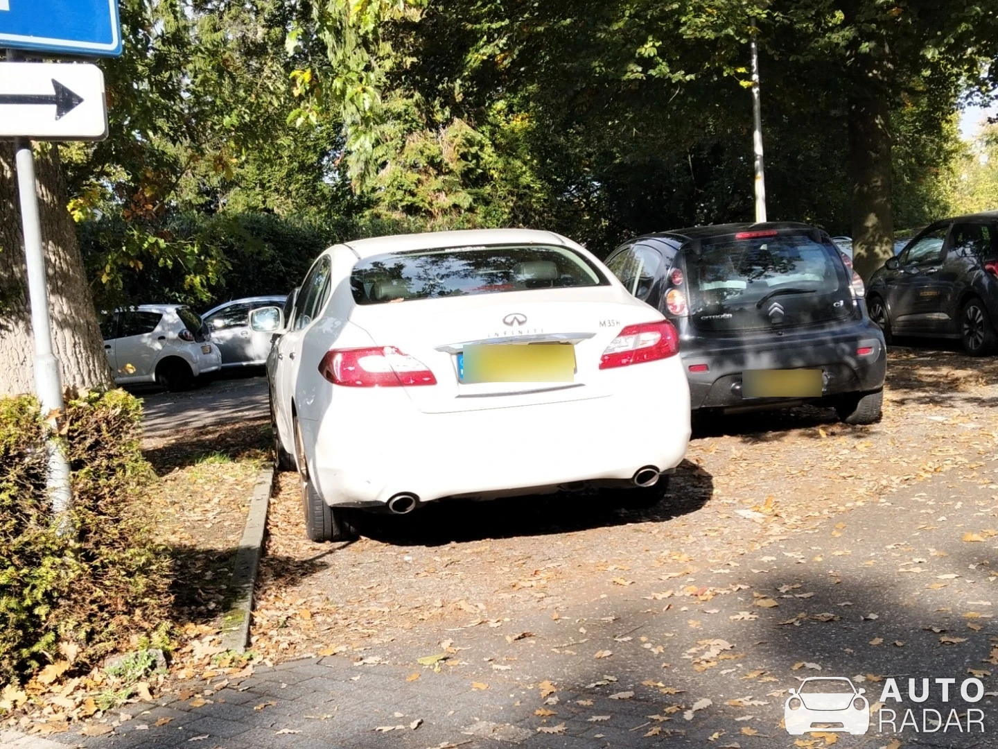 Infiniti M37 spotted in Ruurlo