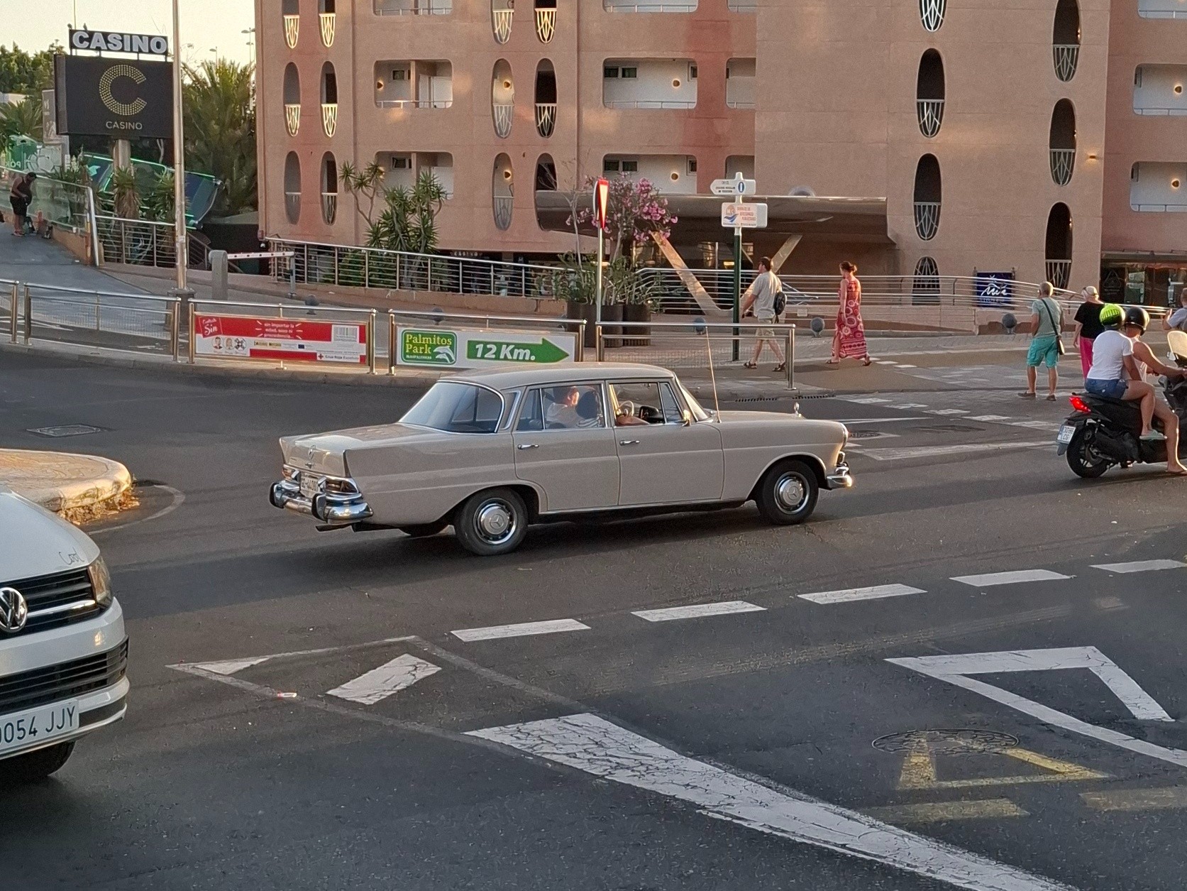 Mercedes-Benz 220SE Cabriolet