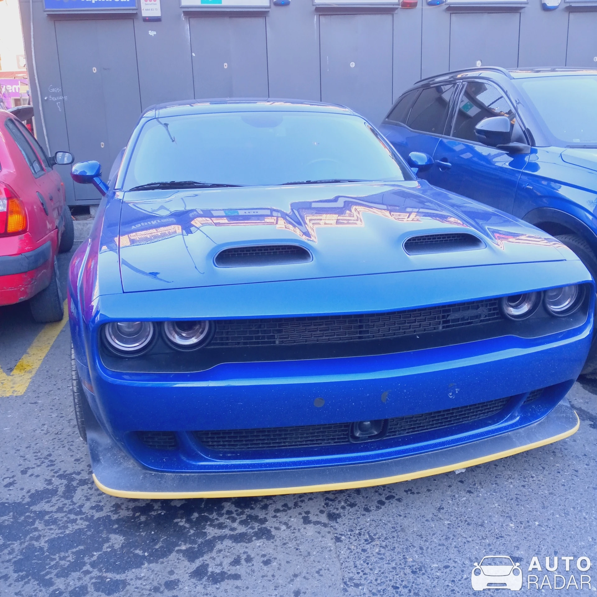 Dodge Challenger SRT Hellcat Redeye Widebody spotted in Istanbul