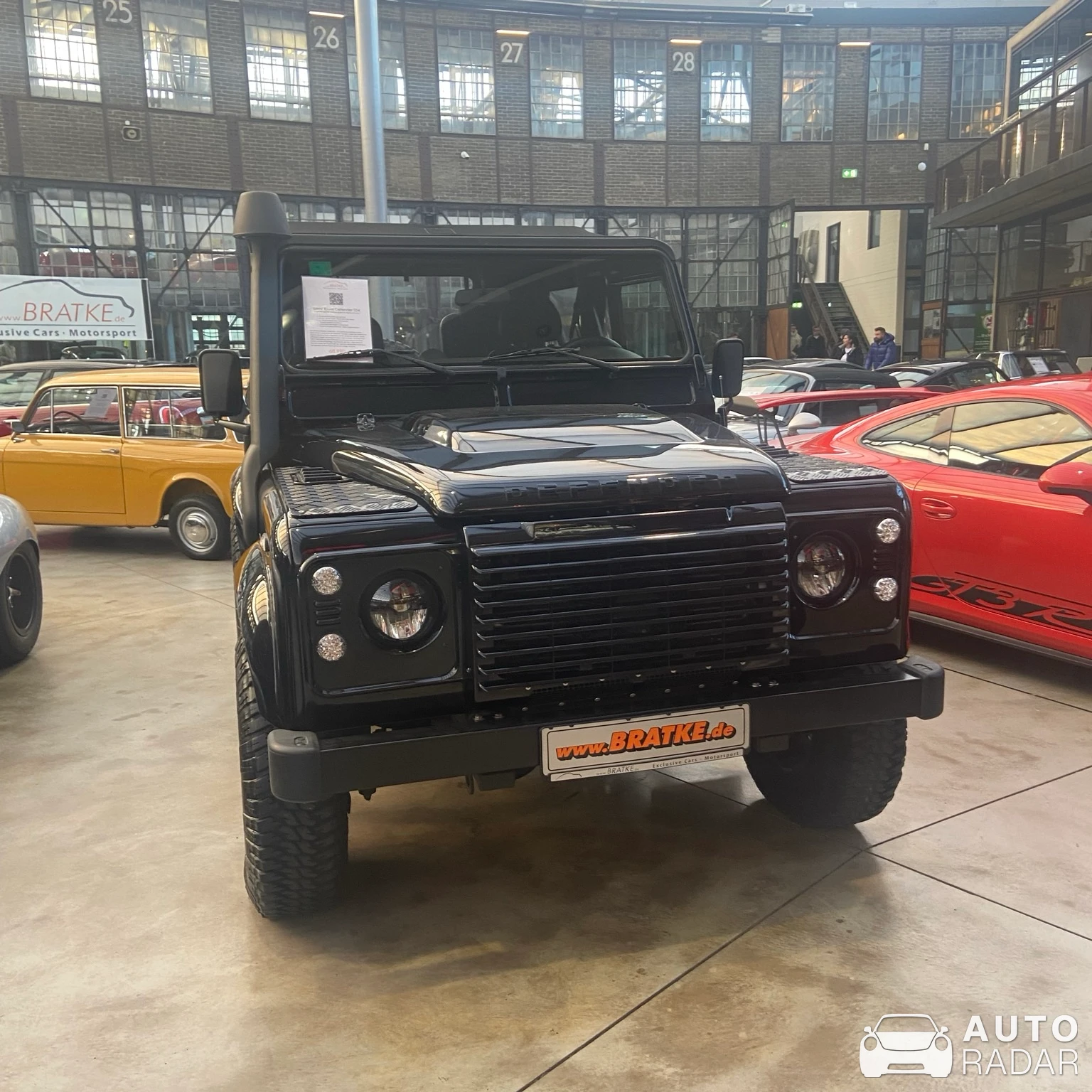 Land Rover Defender TD4 Cabriolet spotted in Düsseldorf, Deutschland