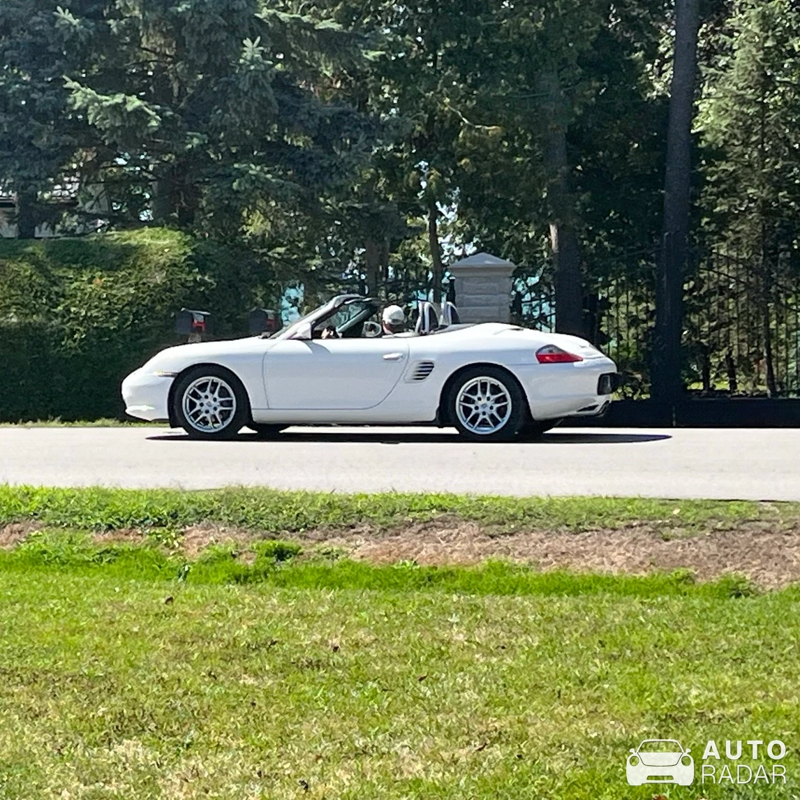 Porsche 986 Boxster spotted in Georgina