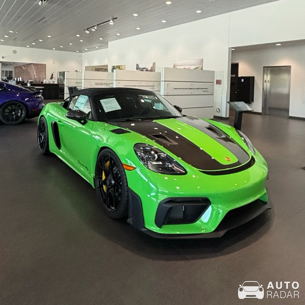Porsche 718 Spyder RS spotted in Long Beach