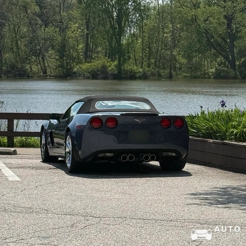 Chevrolet Corvette C6 Grand Sport Convertible spotted in Middleburg Heights