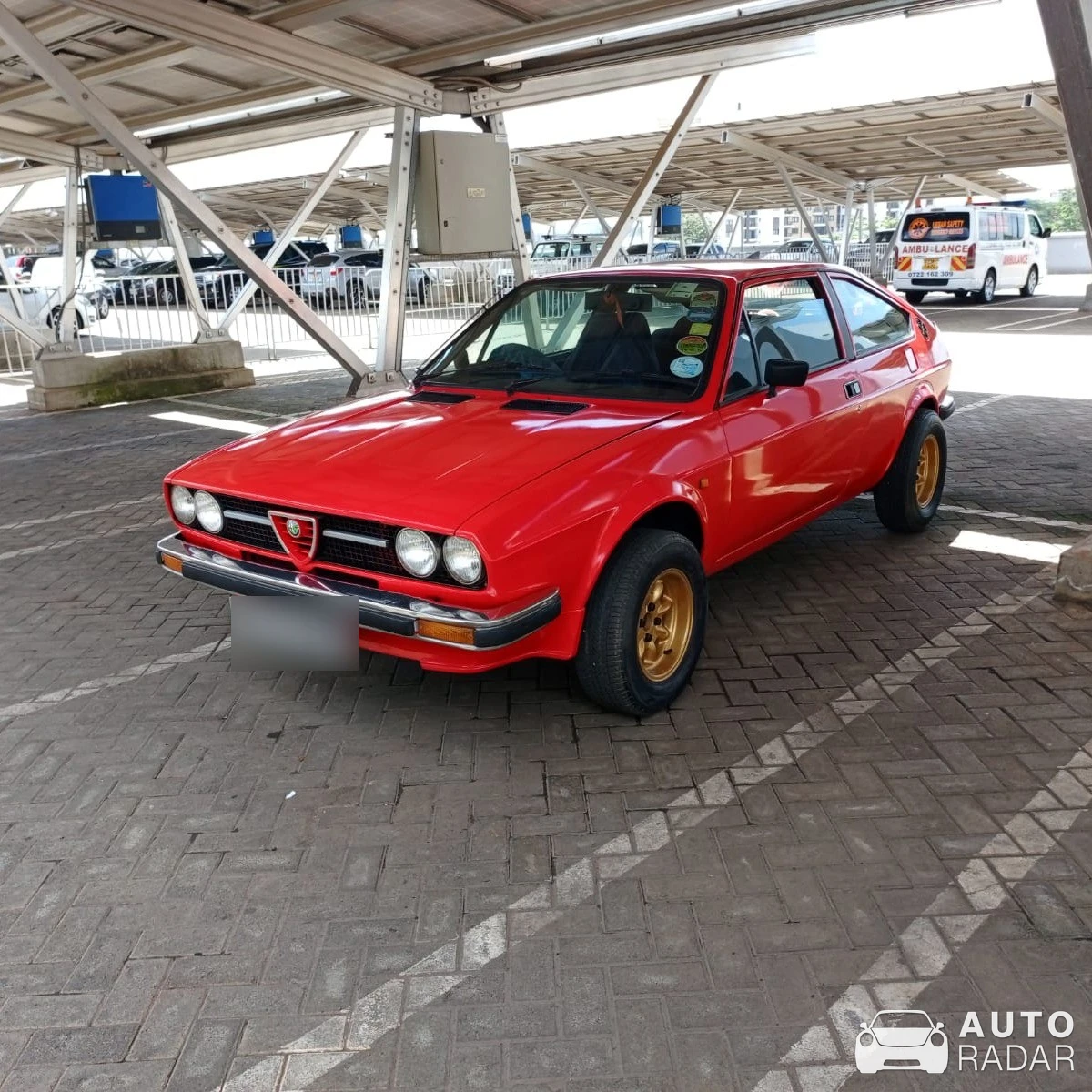 Alfa Romeo Giulia Sprint GTA spotted in Nairobi, Kenya