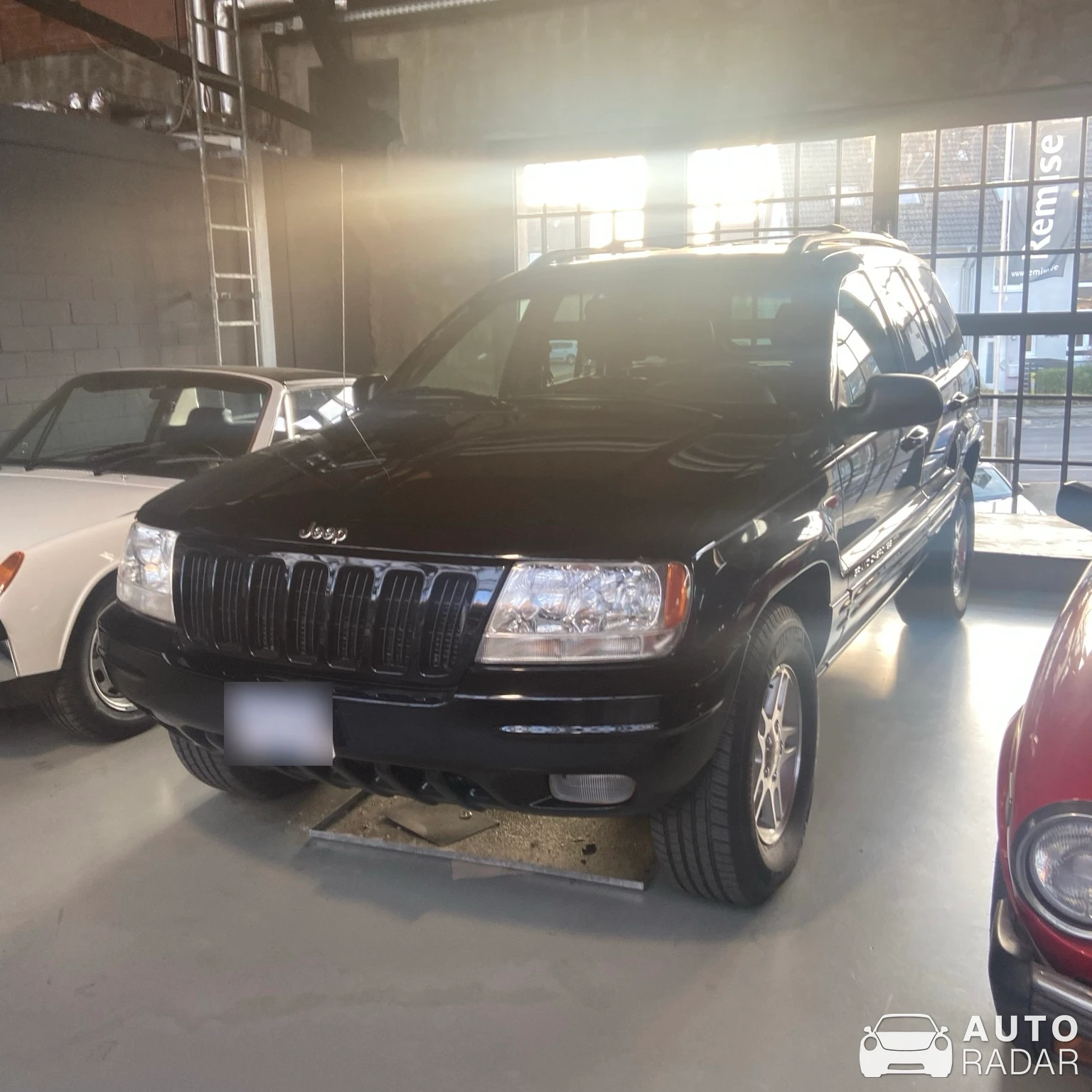 Jeep Grand Cherokee 4.7 Limited spotted in Düsseldorf