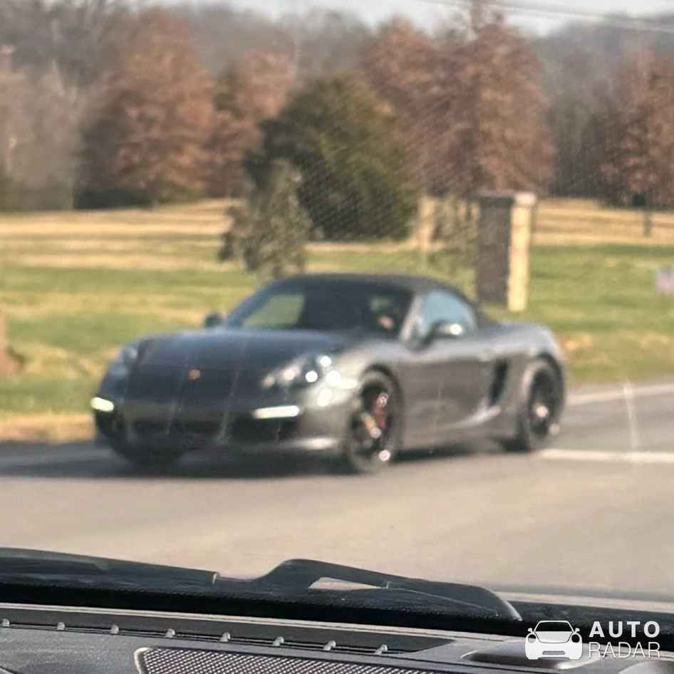 Porsche 981 Boxster spotted in White House