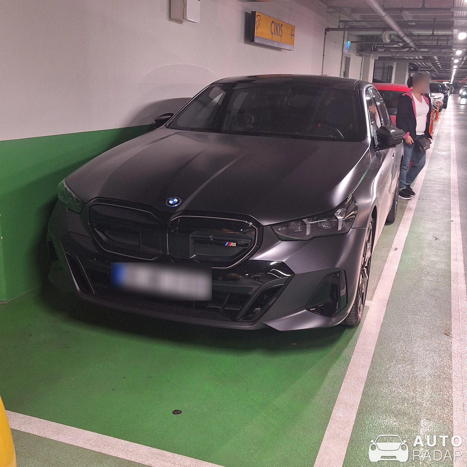 BMW i5 M60 G60 spotted in Balçova, Türkiye
