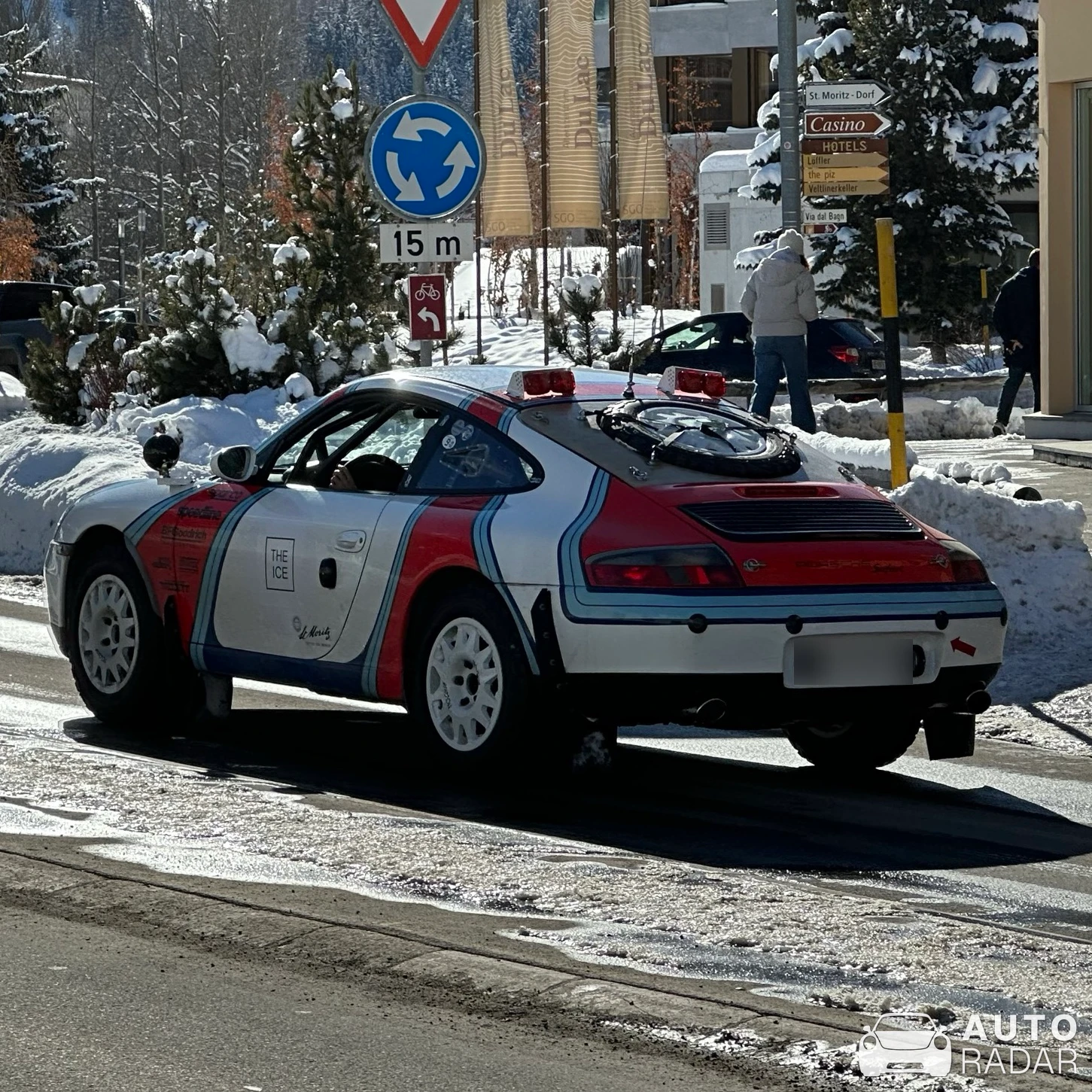 Porsche 911 Safari spotted in Sankt Moritz