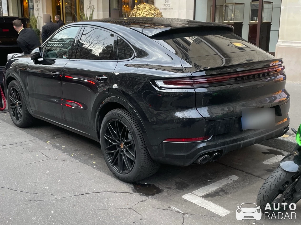 Porsche Cayenne Coupé S spotted in Paris, France