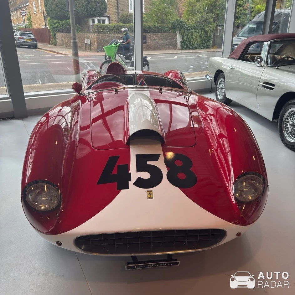 Ferrari 625 spotted