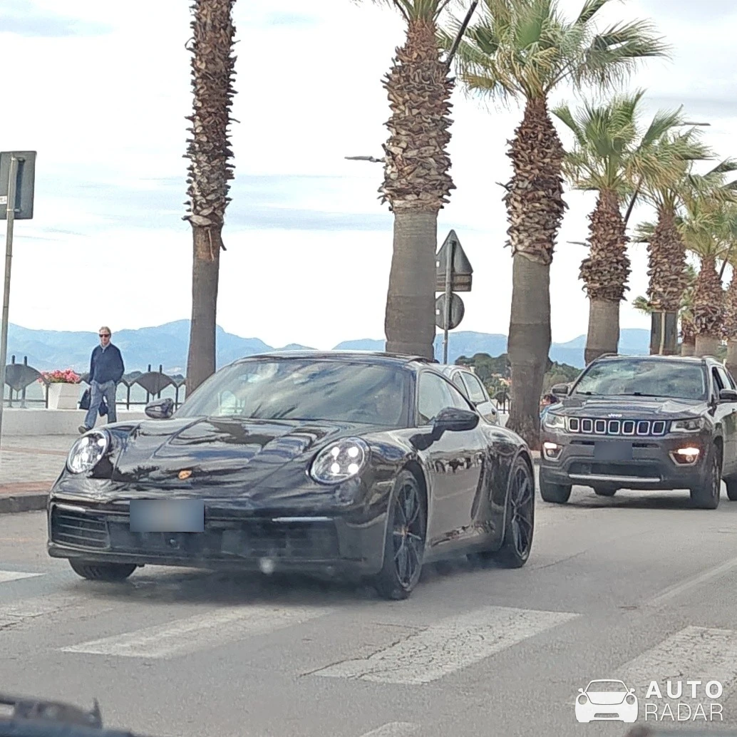 Porsche 992 Carrera MkI spotted in Salerno