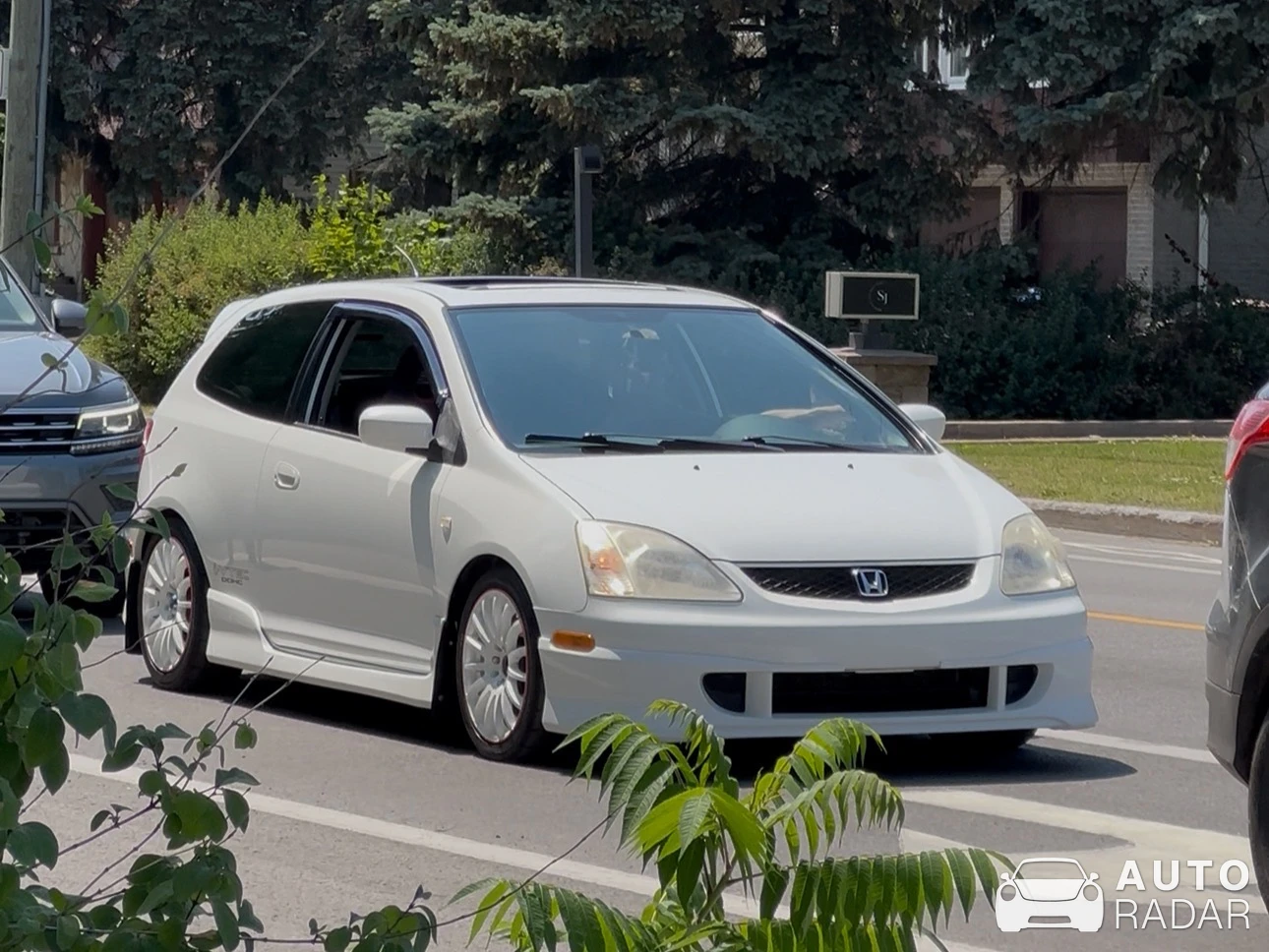Honda Civic Type R 2005 spotted in Terrebonne, Canada