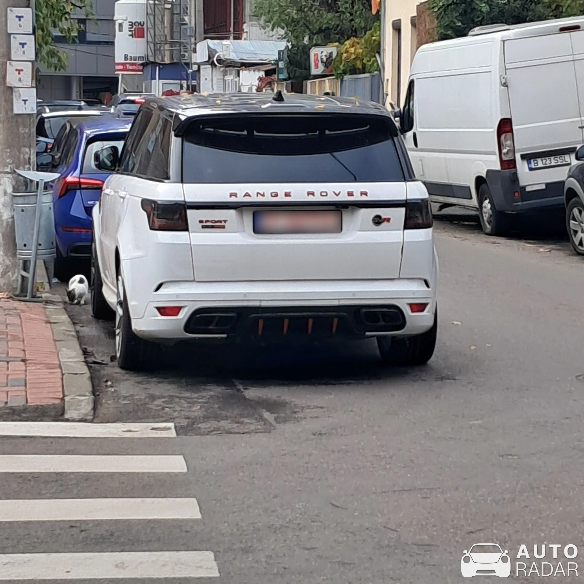 Land Rover STARTECH Range Rover Sport SVR spotted in Bucharest